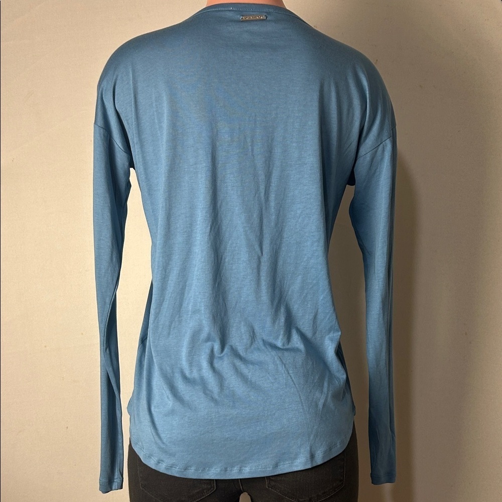 Michael Kors Women's Long Sleeve Blue Top w Silver Embellished Neckline Size M - Picture 5 of 10
